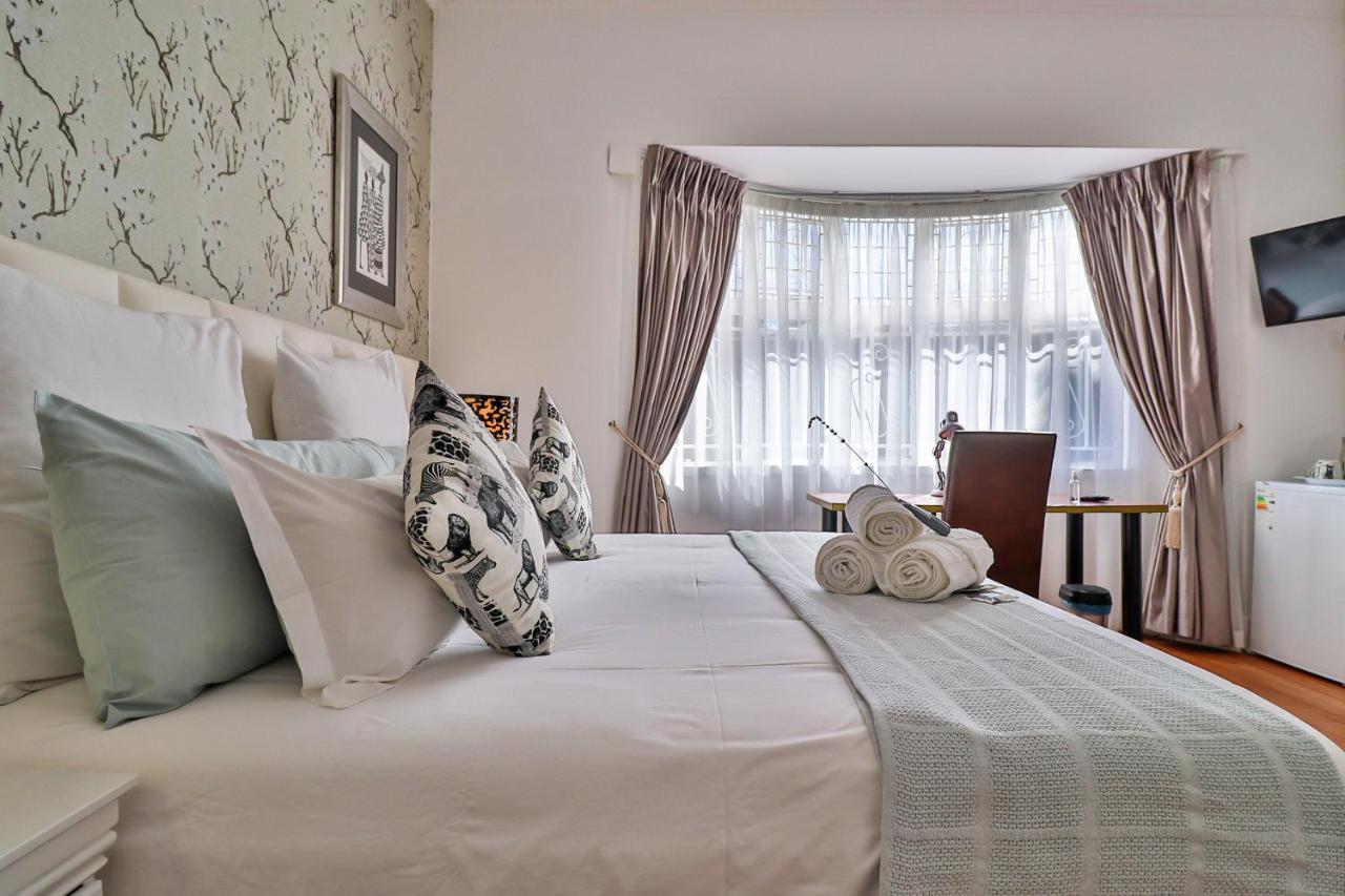 Sunbury Bed And Breakfast ヨハネスブルグ エクステリア 写真