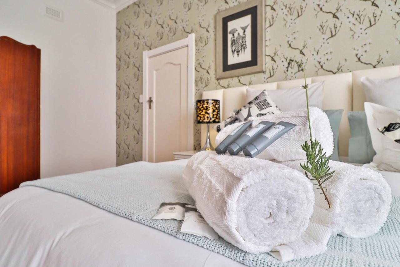 Sunbury Bed And Breakfast ヨハネスブルグ エクステリア 写真