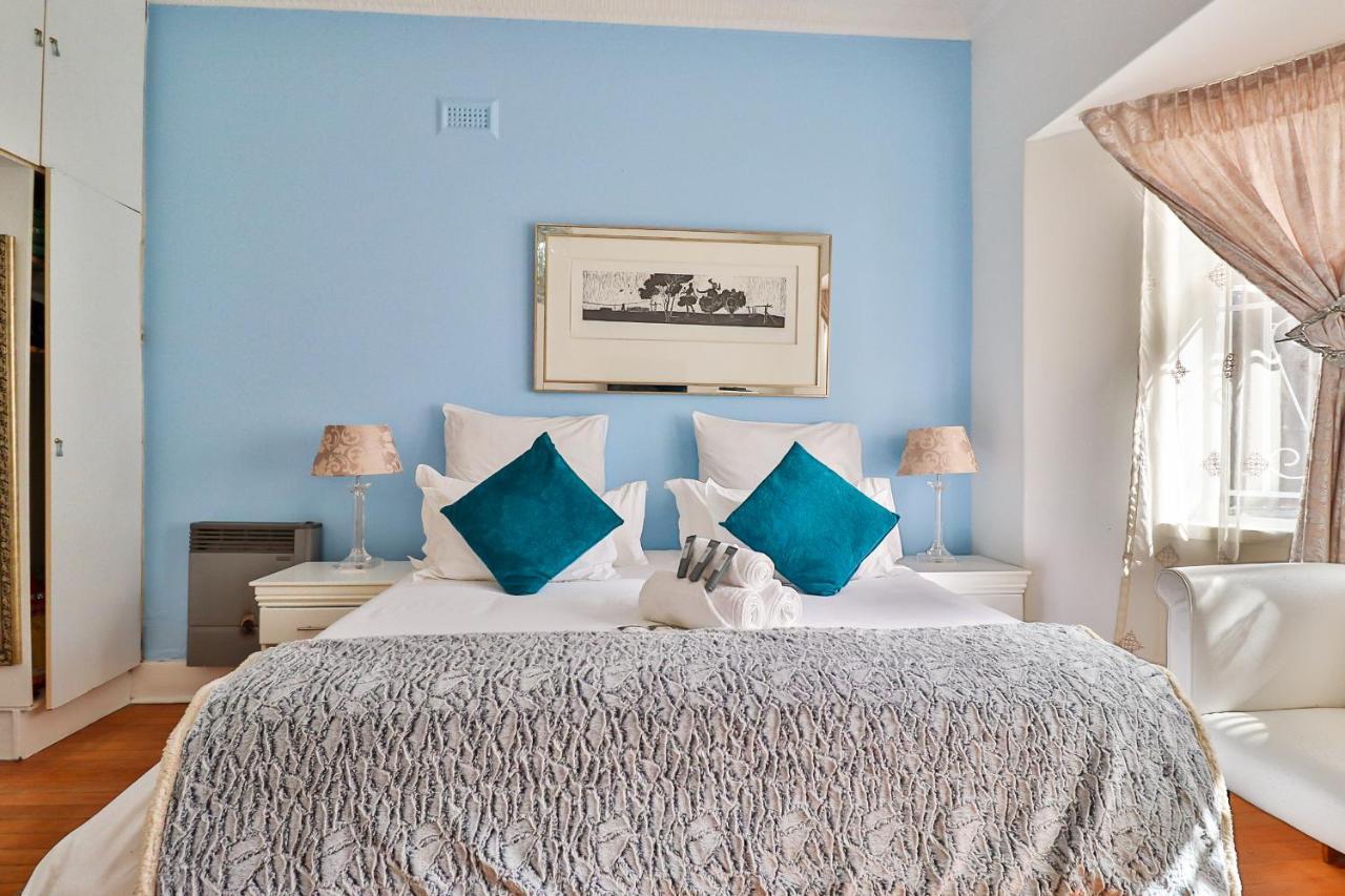 Sunbury Bed And Breakfast ヨハネスブルグ エクステリア 写真