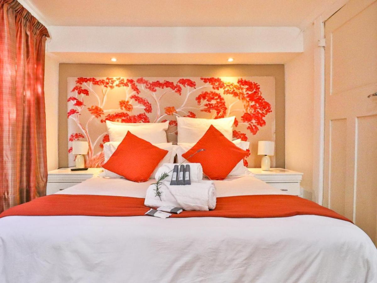 Sunbury Bed And Breakfast ヨハネスブルグ エクステリア 写真